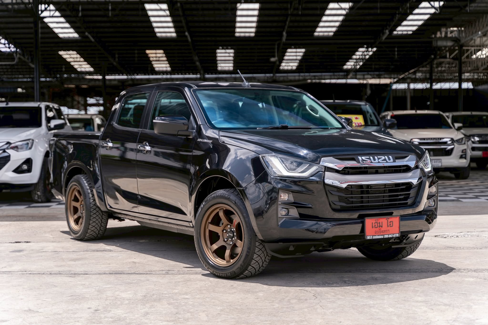 ISUZU Dmax cab4 hi-lander 1.9 Z MT